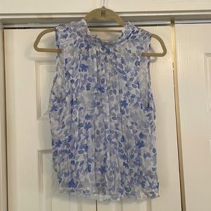 Bella Dahl NWT Floral Blue/White Sleeveless Top - small